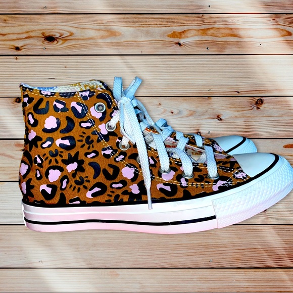 Converse Chuck Taylor Brown Leopard and Pink Spots Make Magic- Women’s Size 7.5 - Picture 2 of 10